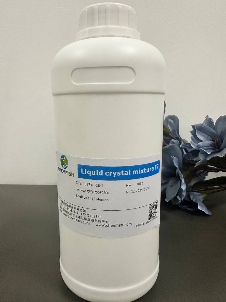 混合液晶,Liquid crystal mixture E7