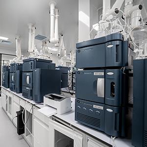 (S)-1-(4-氟-1-甲基-1H-吲唑-5-基)-3-(2-(4-氟-3,5-二甲基苯基)-4-Chemicalbook甲基-4,5,6,7-四氢-2H-吡唑并[4,3-C]吡啶-3-基)-1H-咪唑-2(3H)-酮盐酸盐,(S)-1-(4-fluoro-1-methyl-1H-indazol-5-yl)-3-(2-(4-fluoro-3,5-dimethylphenyl)-4-methyl-4,5,6,7-tetrahydro-2H-pyrazolo[4,3-c]pyridin-3-yl)-1,3-dihydro-2H-imidazol-2-one hydrochloride