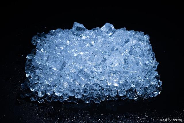 4-氯-2-吡唑苯酚,4-CHLORO-2-(1H-PYRAZOL-3-YL)PHENOL